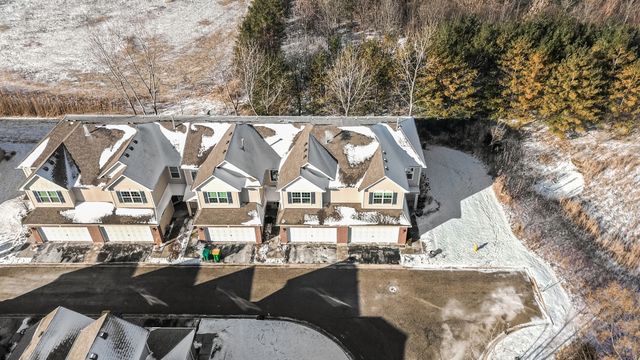 520 Silverton Drive, Grayslake, IL 60030