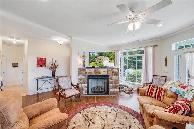 11010 Catawba RD, Troutville, VA 24175