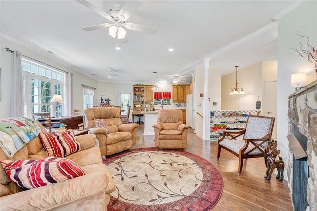 11010 Catawba RD, Troutville, VA 24175