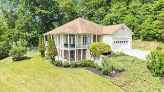 11010 Catawba RD, Troutville, VA 24175