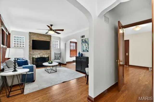 5732 Winona Avenue, St Louis, MO 63109
