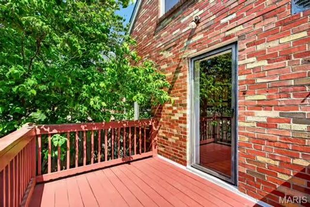 5732 Winona Avenue, St Louis, MO 63109