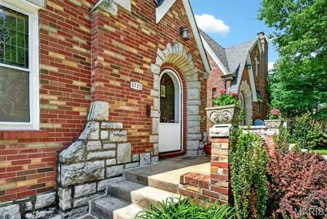 5732 Winona Avenue, St Louis, MO 63109