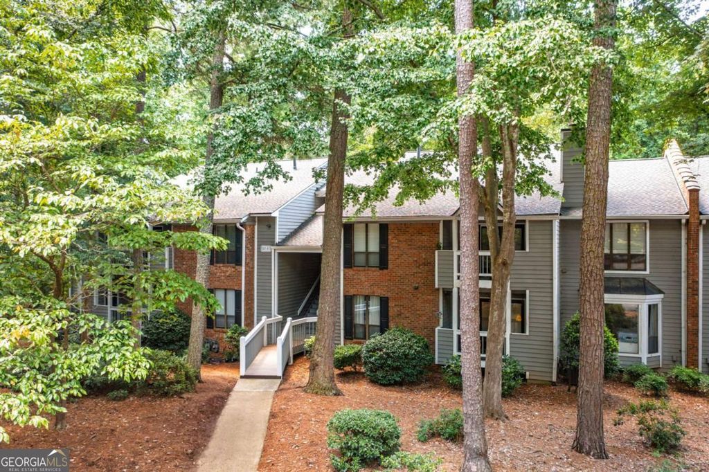 508 Warm Springs Circle, Roswell, GA 30075