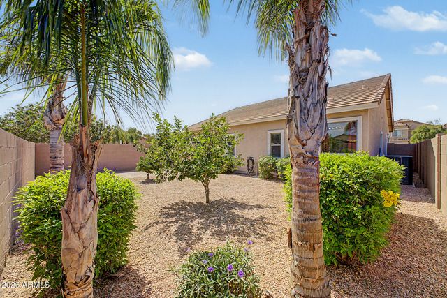 860 W FRUIT TREE Lane, San Tan Valley, AZ 85143