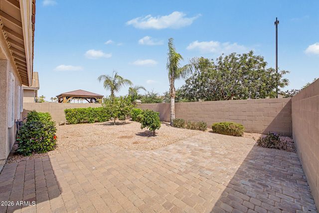 860 W FRUIT TREE Lane, San Tan Valley, AZ 85143