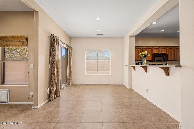 860 W FRUIT TREE Lane, San Tan Valley, AZ 85143