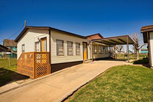 803 County Road 202, Sargent, TX 77414