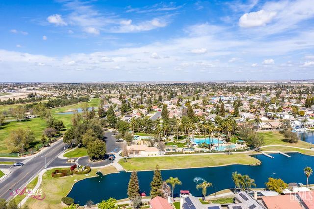 5105 Southshore Drive, Bakersfield, CA 93312