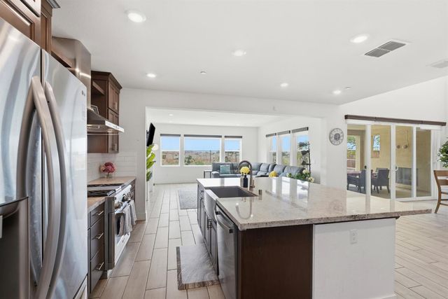 4340 Hummingbird Cir, Folsom, CA 95630