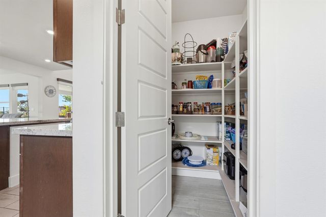 4340 Hummingbird Cir, Folsom, CA 95630