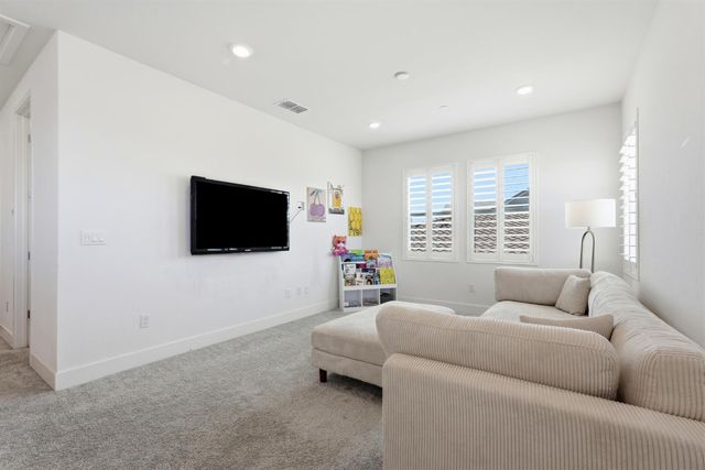 4340 Hummingbird Cir, Folsom, CA 95630