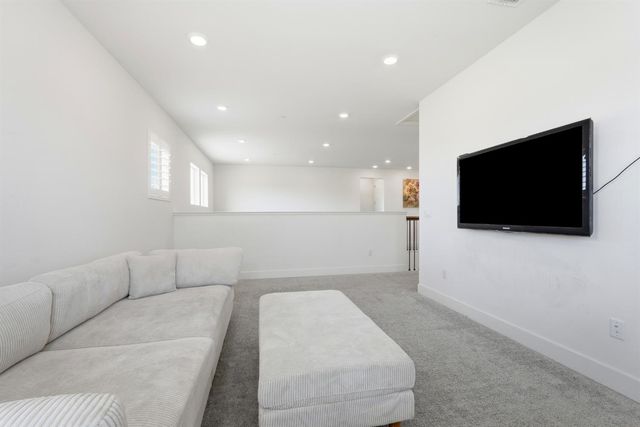 4340 Hummingbird Cir, Folsom, CA 95630