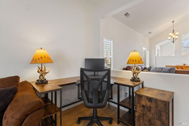 562 Citadel Ct, Fairfield, CA 94534