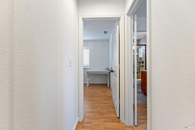 562 Citadel Ct, Fairfield, CA 94534