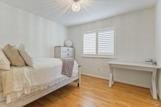 562 Citadel Ct, Fairfield, CA 94534