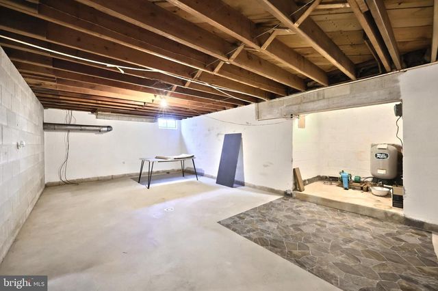 1365 BURKHOLDER RD, Red Lion, PA 17356