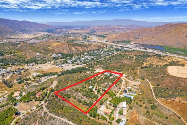 12385 Beardsley, Corona, CA 92883