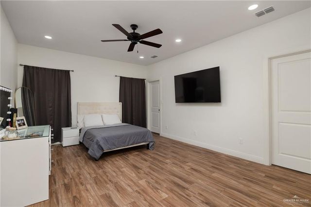 3101 E Iverson Avenue, Edinburg, TX 78542