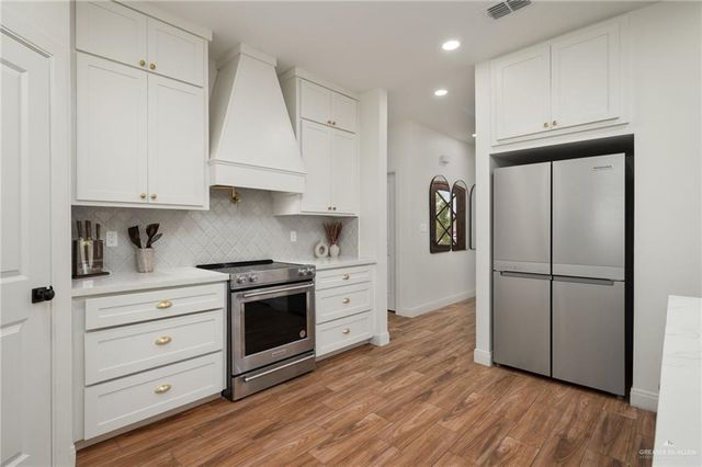 3101 E Iverson Avenue, Edinburg, TX 78542