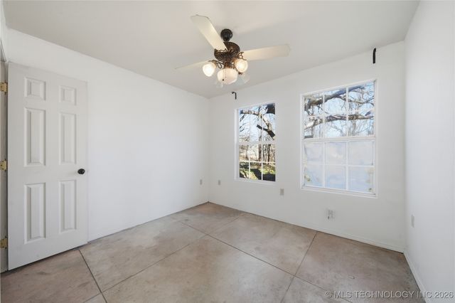 405 N Industrial Avenue, Sand Springs, OK 74063