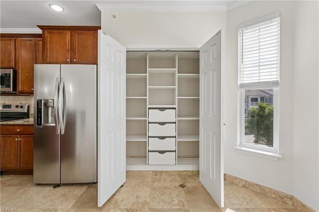 637 Claire LN, Newport News, VA 23602