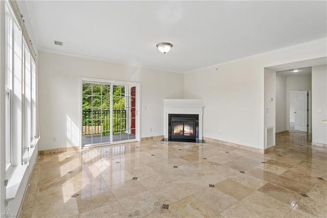 637 Claire LN, Newport News, VA 23602