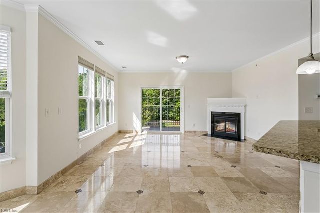 637 Claire LN, Newport News, VA 23602