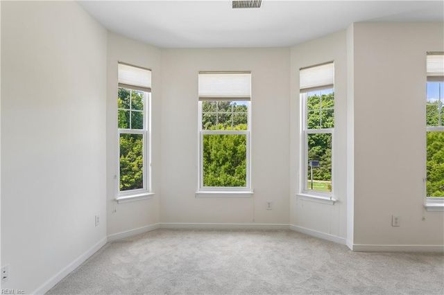 637 Claire LN, Newport News, VA 23602