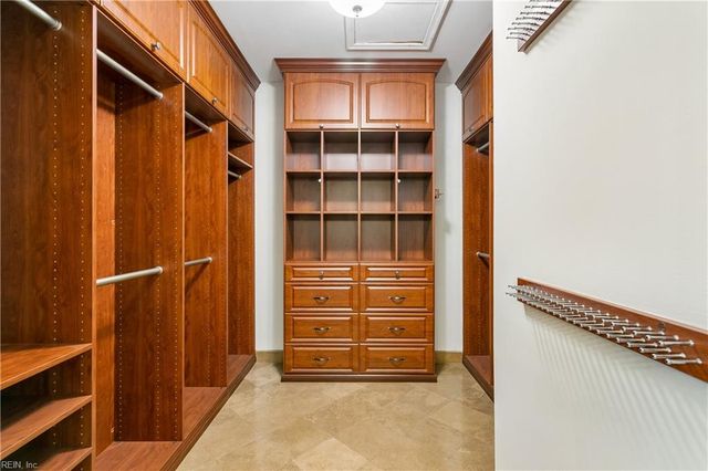 637 Claire LN, Newport News, VA 23602