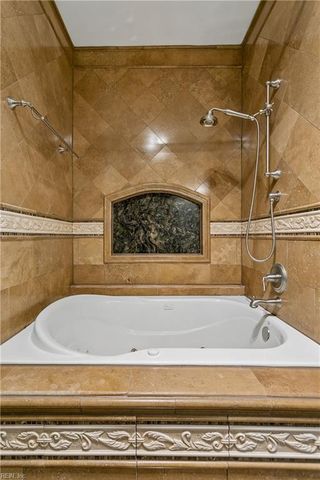 637 Claire LN, Newport News, VA 23602
