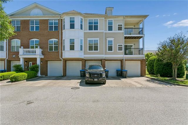637 Claire LN, Newport News, VA 23602