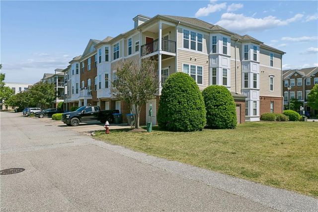 637 Claire LN, Newport News, VA 23602