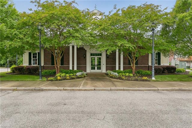 637 Claire LN, Newport News, VA 23602