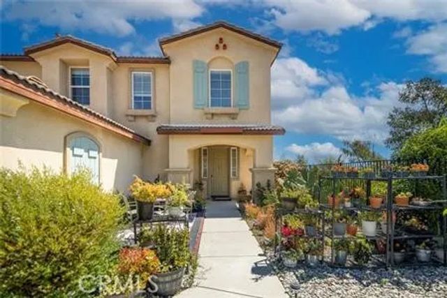 29240 Willow Ridge Court, Lake Elsinore, CA 92530
