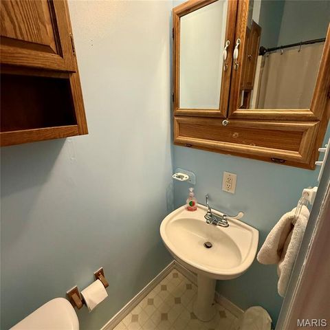 6626 Alabama Avenue, St Louis, MO 63111