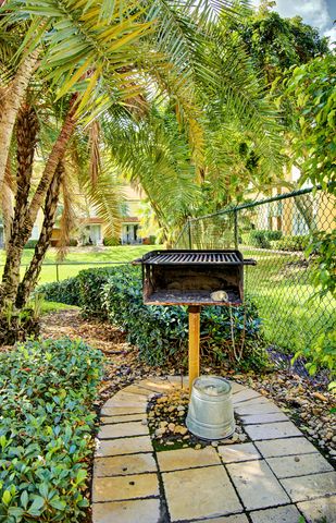 123 Yacht Club Way 207, Hypoluxo, FL 33462