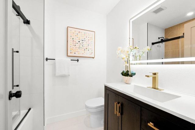 1986 Camperdown Way, San Jose, CA 95121