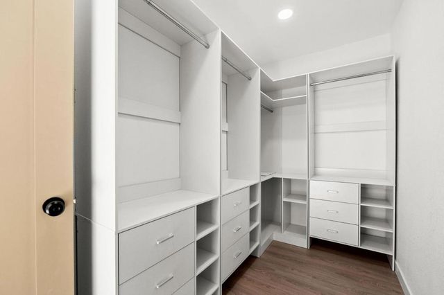 1986 Camperdown Way, San Jose, CA 95121