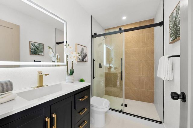 1986 Camperdown Way, San Jose, CA 95121