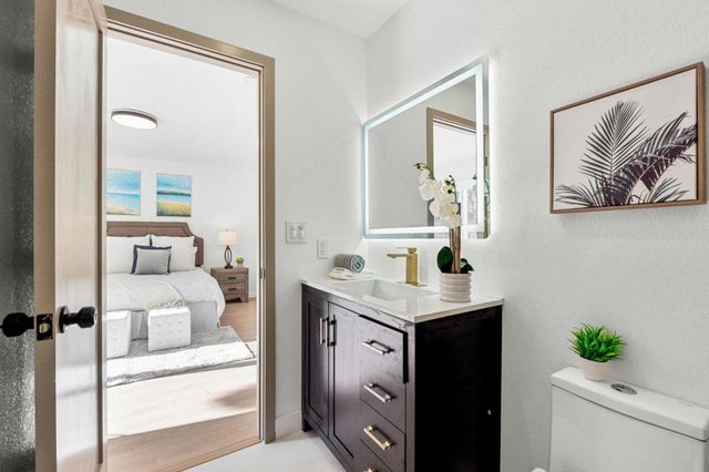 1986 Camperdown Way, San Jose, CA 95121