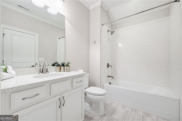 6045 Overlook Club Circle, Suwanee, GA 30024