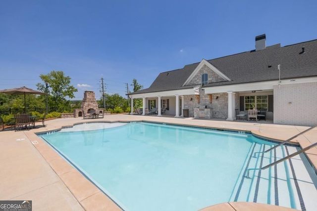 6045 Overlook Club Circle, Suwanee, GA 30024