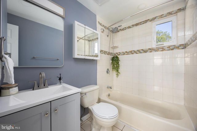 1251 S GRANTLEY ST, Baltimore, MD 21229