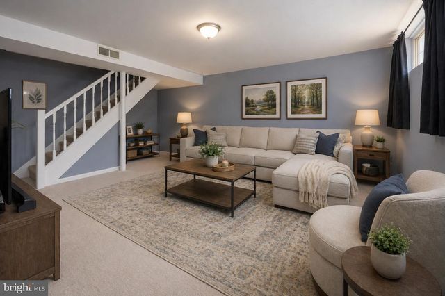 1251 S GRANTLEY ST, Baltimore, MD 21229