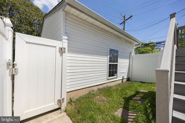 1251 S GRANTLEY ST, Baltimore, MD 21229