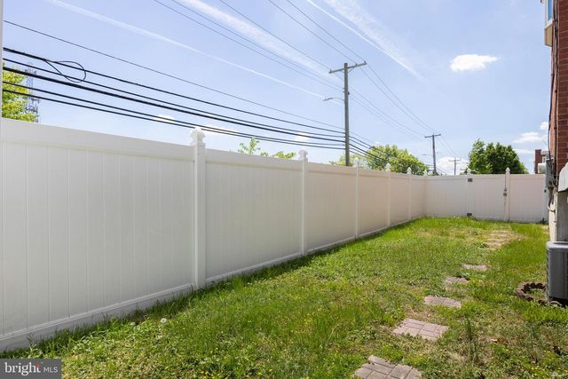 1251 S GRANTLEY ST, Baltimore, MD 21229