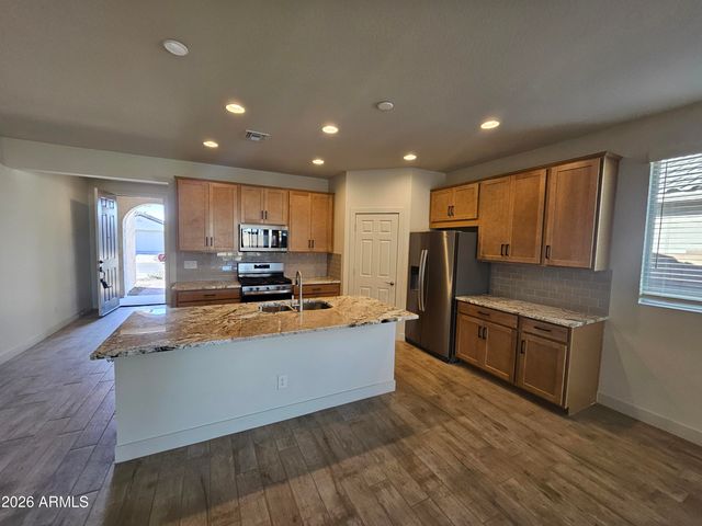 1260 W TREASURE Trail, Apache Junction, AZ 85120