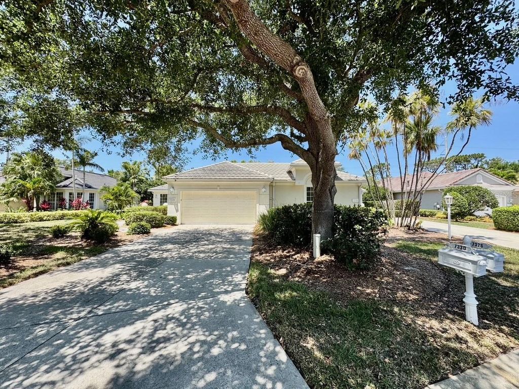 7330 KENSINGTON COURT