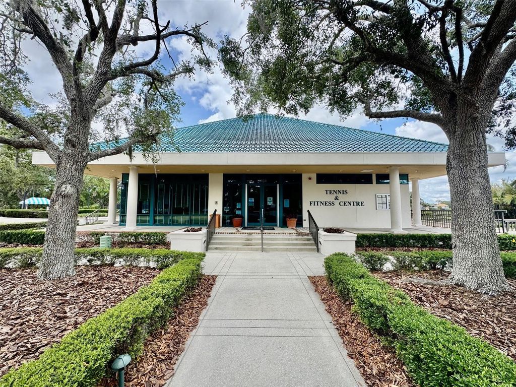 7330 KENSINGTON COURT